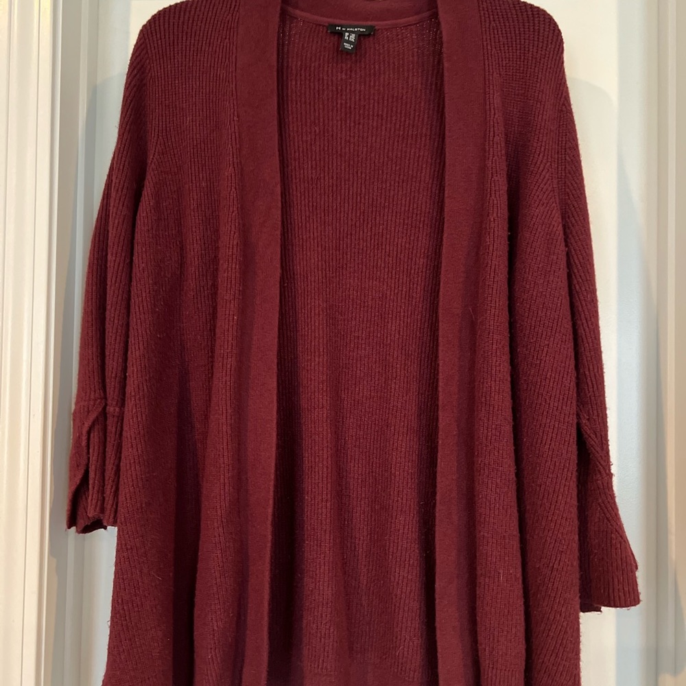 Super comfy cardigan. Soft and warm. Bell sleeves!